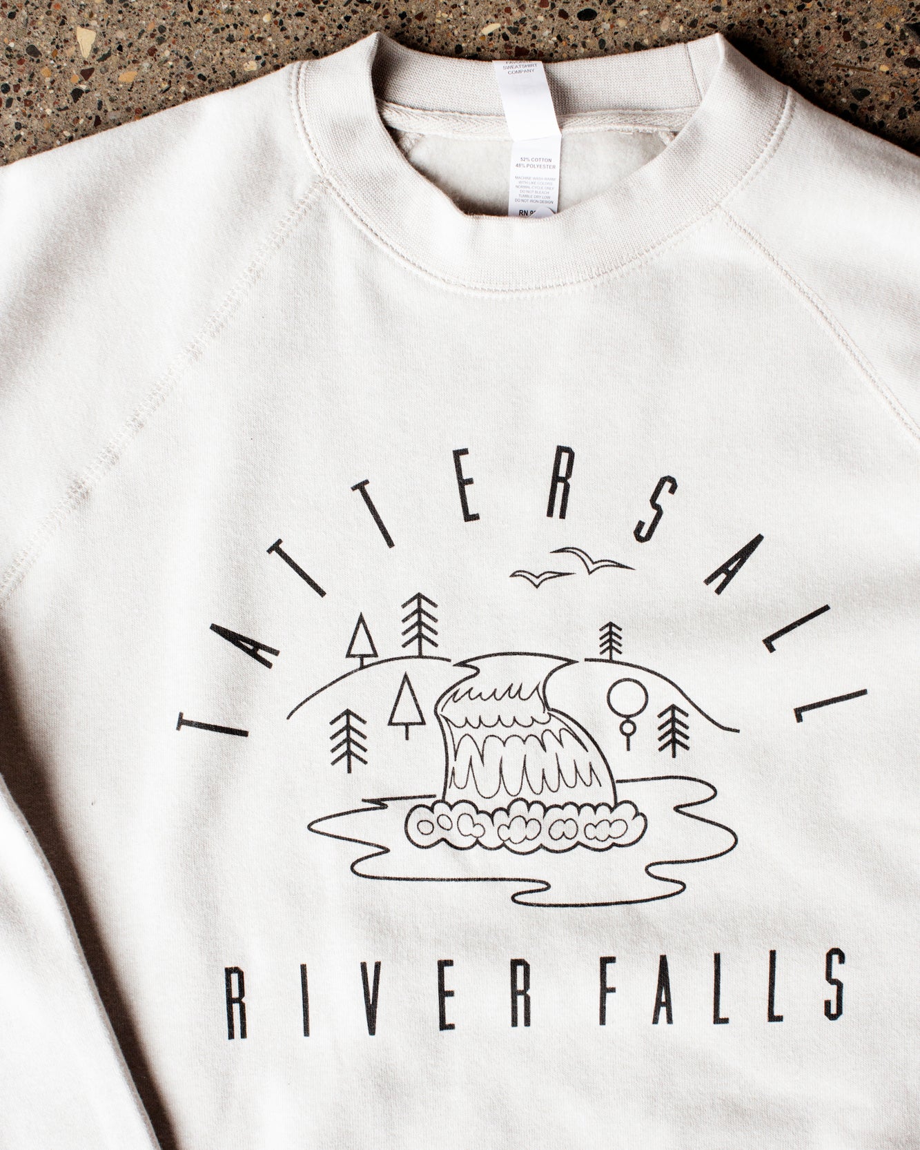 River Falls Beige/Black Pullover Sweater